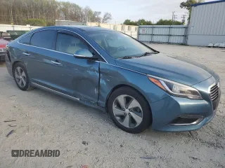 2016 Hyundai Sonata Hybrid Limited with VIN KMHE34L17GA014812, listed as a Copart auction lot 51714225 with 140,580 mi miles and Clean Title. Bid and sale history available at carsss.com. Image 4.