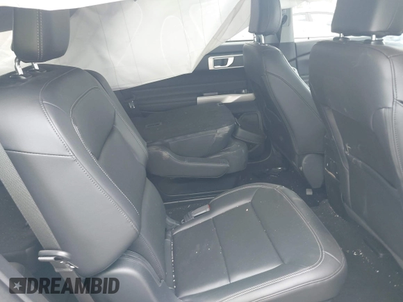 2023 Ford Explorer XLT z VIN 1FMSK7DH7PGC25301, wystawiony jako IAAI lot #42087005 z przebiegiem 10 105 mil mil oraz . Historia ofert i sprzedaży dostępna na DreamBid. Obrazek 8.