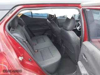 2019 Nissan Kicks S with VIN 3N1CP5CU4KL566997, listed as a IAAI auction lot 41773814 with 42,130 mi miles. Bid and sale history available at carsss.com. Image 8.