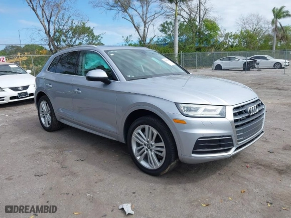 2019 Audi Q5 Premium Plus with VIN WA1BNAFY1K2088121, listed as a IAAI auction lot 41603102 with 42,689 mi miles. Bid and sale history available at carsss.com. Image 1.