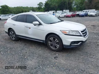 2015 Honda Crosstour EX-L z VIN 5J6TF1H5XFL000901, wystawiony jako IAAI lot #42147541 z przebiegiem 124 949 mil mil oraz . Historia ofert i sprzedaży dostępna na DreamBid. Obrazek 1.