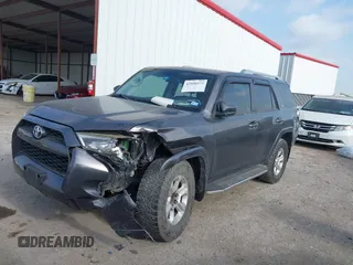 2014 Toyota 4Runner SR5 z VIN JTEZU5JR0E5071498, wystawiony jako IAAI lot #42050372 z przebiegiem 109 448 mil mil oraz . Historia ofert i sprzedaży dostępna na DreamBid. Obrazek 17.