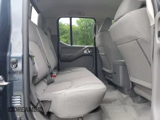 2018 Nissan Frontier SV z VIN 1N6AD0ER8JN755608, wystawiony jako Copart lot #55809915 z przebiegiem 53 054 mil mil oraz Szkody całkowita. Historia ofert i sprzedaży dostępna na DreamBid. Obrazek 10.