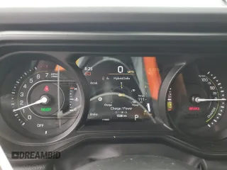2025 Jeep Wrangler Sahara with VIN 1C4RJXP6XSW585466, listed as a Copart auction lot 62947775 with 1,538 mi miles and Clean title. Bid and sale history available at DreamBid. Image 9.
