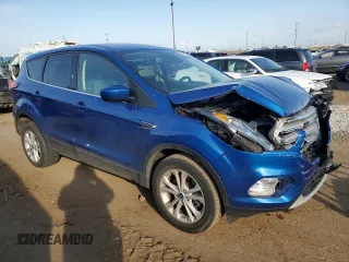 2019 Ford Escape SE z VIN 1FMCU9GDXKUB24265, wystawiony jako Copart lot #54052855 z przebiegiem 60 479 mil mil oraz Czysty tytuł • Clean title. Historia ofert i sprzedaży dostępna na DreamBid. Obrazek 4.