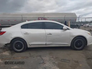 2011 Buick LaCrosse CXS with VIN 1G4GE5ED9BF300639, listed as a IAAI auction lot 41480950 with 130,394 mi miles. Bid and sale history available at carsss.com. Image 6.