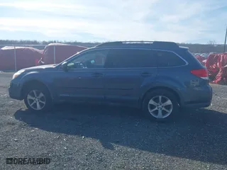 2014 Subaru Outback 2.5i Limited with VIN 4S4BRBMC2E3259007, listed as a IAAI auction lot 41655183 with 141,729 mi miles. Bid and sale history available at carsss.com. Image 14.