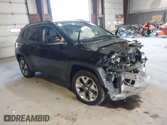 2020 Jeep Compass Limited with VIN 3C4NJDCB5LT235556, listed as a IAAI auction lot 40878726 with 30,590 mi miles and . Bid and sale history available at carsss.com. Image 1.