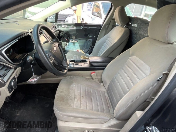 2020 Ford Fusion SE with VIN 3FA6P0HDXLR242382, listed as a IAAI auction lot 42128271 with 102,362 mi miles. Bid and sale history available at carsss.com. Image 1.