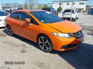 2015 Honda Civic Sedan Si with VIN 2HGFB6E53FH701374, listed as a IAAI auction lot 42051001 with 121,037 mi miles. Bid and sale history available at carsss.com. Image 1.