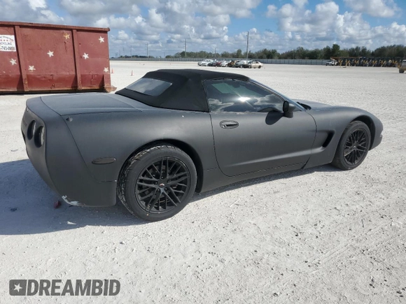 1998 Chevrolet Corvette with VIN 1G1YY32GXW5105933, listed as a Copart auction lot 44556745 with 68,217 mi miles and Salvage Title. Bid and sale history available at carsss.com. Image 3.