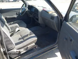 1994 Toyota Pickup DX with VIN JT4RN93P4R5110863, listed as a IAAI auction lot 42235081 with 217,506 mi miles and . Bid and sale history available at DreamBid. Image 5.