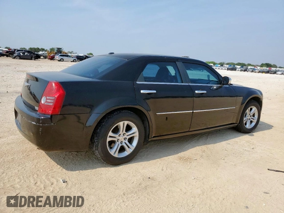 2010 Chrysler 300 Touring z VIN 2C3CA5CV0AH125757, wystawiony jako Copart lot #57422895 z przebiegiem 184 101 mil mil oraz Szkoda całkowita • Salvage title. Historia ofert i sprzedaży dostępna na DreamBid. Obrazek 3.