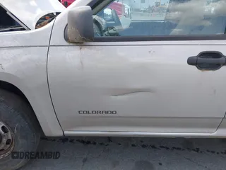 2005 Chevrolet Colorado Z85 z VIN 1GCCS148X58152499, wystawiony jako IAAI lot #42202008 z przebiegiem 195 835 mil mil oraz . Historia ofert i sprzedaży dostępna na DreamBid. Obrazek 6.