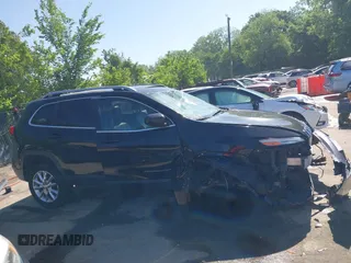 2014 Jeep Cherokee Limited with VIN 1C4PJLDB1EW204545, listed as a IAAI auction lot 42261081 with 260,164 mi miles and . Bid and sale history available at DreamBid. Image 13.