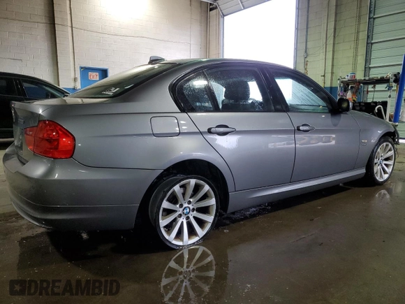 2011 BMW 3 Series 328i xDrive with VIN WBAPK7C5XBF196213, listed as a Copart auction lot 49813105 with 220,244 mi miles and Clean Title. Bid and sale history available at carsss.com. Image 3.