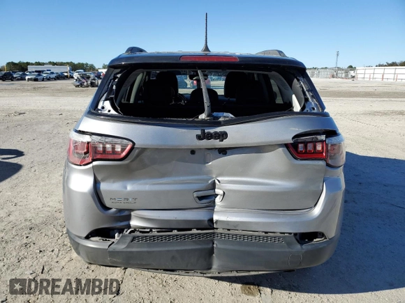 2019 Jeep Compass Latitude with VIN 3C4NJCBB1KT782396, listed as a Copart auction lot 48022595 with 75,790 mi miles and Salvage title. Bid and sale history available at DreamBid. Image 6.