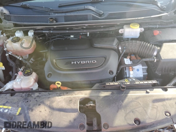 2021 Chrysler Pacifica Hybrid Touring L with VIN 2C4RC1L76MR578340, listed as a Copart auction lot 54748445 with 137,390 mi miles and Salvage title. Bid and sale history available at DreamBid. Image 11.