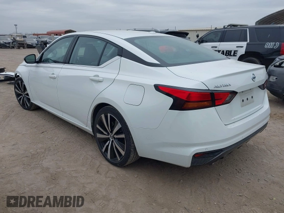 2022 Nissan Altima SR with VIN 1N4BL4CV7NN326103, listed as a IAAI auction lot 41644881 with 54,580 mi miles and . Bid and sale history available at DreamBid. Image 3.