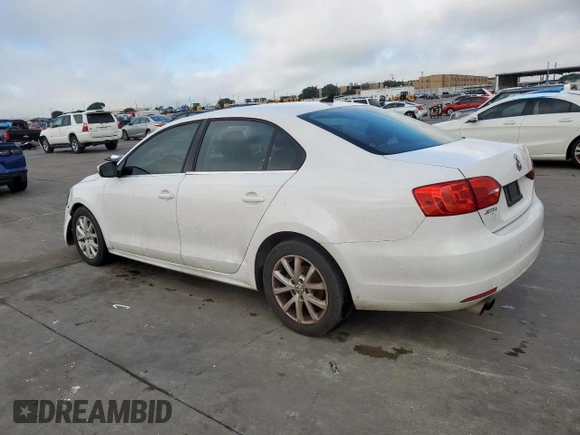 2013 Volkswagen Jetta SE with VIN 3VWDX7AJ5DM445332, listed as a Copart auction lot 58622645 with 241,388 mi miles and Clean title. Bid and sale history available at DreamBid. Image 2.