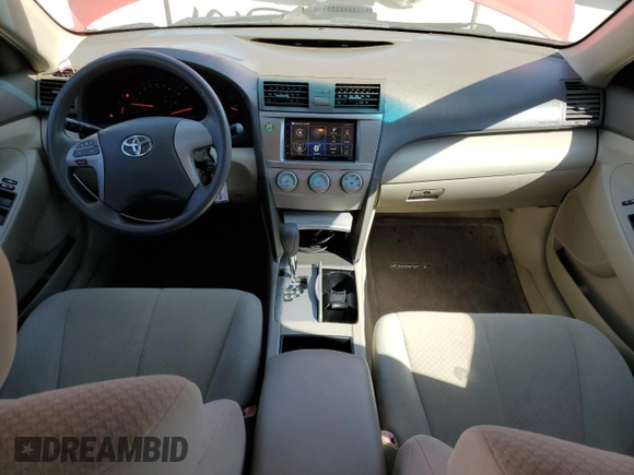 2009 Toyota Camry LE z VIN 4T1BK46K69U085964, wystawiony jako Copart lot #56180855 z przebiegiem 149 184 mil mil oraz Szkoda całkowita • Salvage title. Historia ofert i sprzedaży dostępna na DreamBid. Obrazek 8.