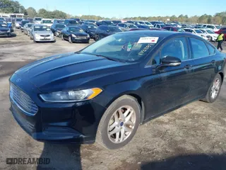 2014 Ford Fusion SE with VIN 3FA6P0H71ER178889, listed as a IAAI auction lot 41883131 with 236,447 mi miles. Bid and sale history available at carsss.com. Image 2.