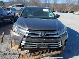 2017 Toyota Highlander Limited with VIN 5TDDZRFH7HS424700, listed as a IAAI auction lot 41637207 with 169,556 mi miles and . Bid and sale history available at DreamBid. Image 13.