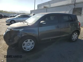 2008 Scion xD z VIN JTKKU10418J009200, wystawiony jako Copart lot #51750165 z przebiegiem 194 420 mil mil oraz Szkody całkowita. Historia ofert i sprzedaży dostępna na DreamBid. Obrazek 1.