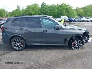 2024 BMW X5 xDrive40i with VIN 5UX23EU04R9V01472, listed as a IAAI auction lot 42295129 with 11,254 mi miles and . Bid and sale history available at DreamBid. Image 13.