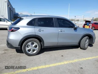 2024 Honda HR-V LX with VIN 3CZRZ1H30RM735938, listed as a Copart auction lot 47836565 with 8,157 mi miles and Salvage Title. Bid and sale history available at carsss.com. Image 3.