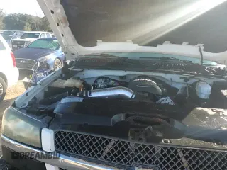 2004 Chevrolet Silverado 2500 LT с VIN 1GCGK23U74F125938, выставлен на аукционе Copart как лот 86718084 с пробегом Не указан миль и Чистый • Clean title. История ставок и продаж доступна на DreamBid. Изображение 13.