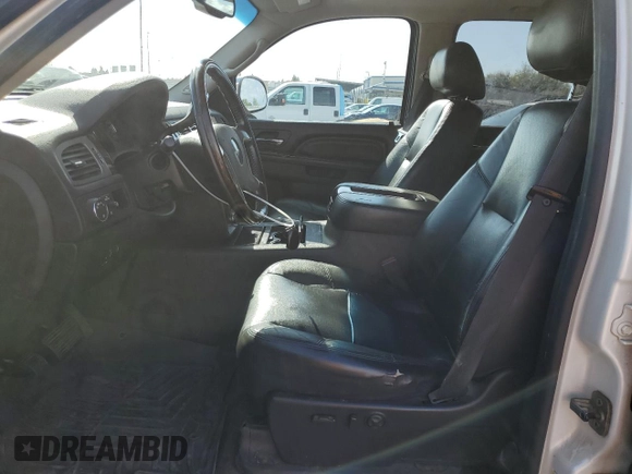 2010 GMC Sierra 1500 Denali z VIN 3GTRKXE20AG280035, wystawiony jako Copart lot #51327485 z przebiegiem 290 600 mil mil oraz Szkoda całkowita • Salvage title. Historia ofert i sprzedaży dostępna na DreamBid. Obrazek 7.