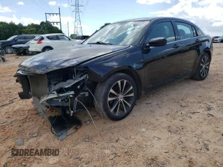 2014 Chrysler 200 Touring с VIN 1C3CCBBB0EN186183, выставлен на аукционе Copart как лот 64924015 с пробегом 96 492 миль миль и Списание • Salvage title. История ставок и продаж доступна на DreamBid. Изображение 1.