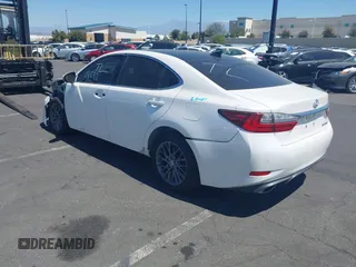 2018 Lexus ES with VIN 58ABK1GG8JU096535, listed as a IAAI auction lot 42009893 with 65,225 mi miles. Bid and sale history available at carsss.com. Image 3.