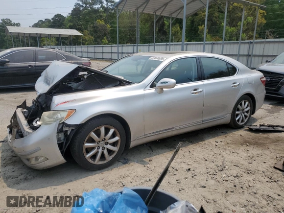 2008 Lexus LS 460 z VIN JTHBL46F985055496, wystawiony jako Copart lot #53060695 z przebiegiem 239 488 mil mil oraz Szkoda całkowita • Salvage title. Historia ofert i sprzedaży dostępna na DreamBid. Obrazek 1.