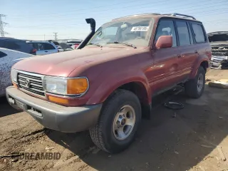 1995 Toyota Land Cruiser z VIN JT3DJ81W2S0102696, wystawiony jako Copart lot #48786195 z przebiegiem 264 109 mil mil oraz Czysty tytuł • Clean title. Historia ofert i sprzedaży dostępna na DreamBid. Obrazek 1.