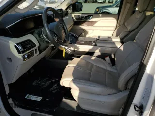 2019 Lincoln Navigator Reserve with VIN 5LMJJ2LT6KEL14320, listed as a Copart auction lot 53063425 with 50,372 mi miles and Salvage title. Bid and sale history available at DreamBid. Image 7.