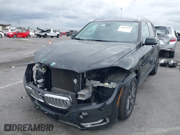 2018 BMW X5 xDrive35i with VIN 5UXKR0C55JL073210, listed as a IAAI auction lot 42047558 with 37,497 mi miles. Bid and sale history available at carsss.com. Image 18.