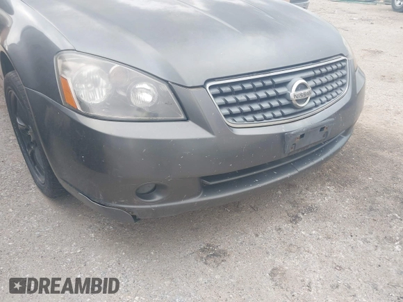 2005 Nissan Altima 2.5 S with VIN 1N4AL11D45C236617, listed as a IAAI auction lot 41913464 with 177,676 mi miles. Bid and sale history available at carsss.com. Image 6.