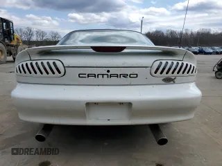 2002 Chevrolet Camaro z VIN 2G1FP22K122109268, wystawiony jako Copart lot #49783835 z przebiegiem 205 201 mil mil oraz Szkoda całkowita • Salvage title. Historia ofert i sprzedaży dostępna na DreamBid. Obrazek 6.