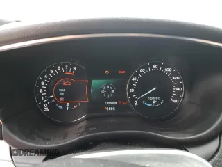 2018 Lincoln MKC Premiere z VIN 5LMCJ1C9XJUL07396, wystawiony jako Copart lot #54317485 z przebiegiem 185 589 mil mil oraz Szkoda całkowita • Salvage title. Historia ofert i sprzedaży dostępna na DreamBid. Obrazek 9.