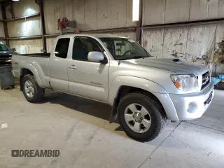 2008 Toyota Tacoma PreRunner with VIN 5TETU62N98Z551150, listed as a Copart auction lot 54202875 with 215,176 mi miles and Salvage title. Bid and sale history available at DreamBid. Image 4.