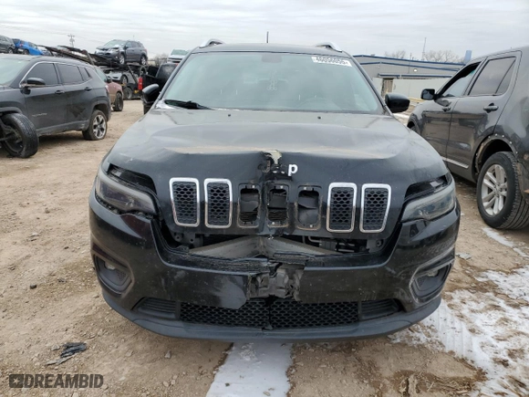 2019 Jeep Cherokee Latitude with VIN 1C4PJLCBXKD428521, listed as a Copart auction lot 46056055 with 139,937 mi miles and Salvage Title. Bid and sale history available at carsss.com. Image 5.