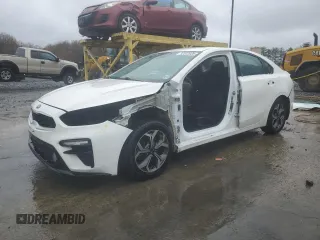 2020 Kia Forte LXS with VIN 3KPF24AD8LE184404, listed as a Copart auction lot 52552025 with 208,071 mi miles and Salvage Title. Bid and sale history available at carsss.com. Image 1.