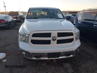 2015 Ram 1500 Lone Star z VIN 1C6RR6LT5FS630364, wystawiony jako IAAI lot #40845483 z przebiegiem 180 012 mil mil oraz . Historia ofert i sprzedaży dostępna na DreamBid. Obrazek 12.
