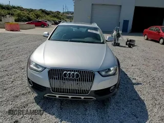 2014 Audi allroad A4 Premium Plus z VIN WA1UFAFL5EA062982, wystawiony jako Copart lot #56061455 z przebiegiem 82 112 mil mil oraz Szkoda całkowita • Salvage title. Historia ofert i sprzedaży dostępna na DreamBid. Obrazek 14.