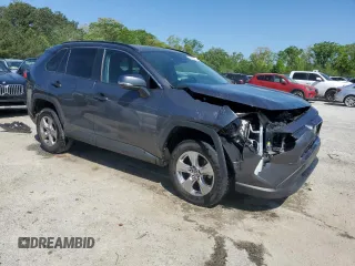 2022 Toyota RAV4 XLE with VIN 2T3W1RFVXNW201440, listed as a Copart auction lot 52416825 with 84,514 mi miles and Clean Title. Bid and sale history available at carsss.com. Image 4.