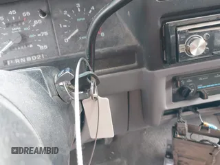 1994 Ford Ranger Splash с VIN 1FTCR15X2RPC57762, выставлен на аукционе IAAI как лот 42376736 с пробегом 244 959 миль миль и . История ставок и продаж доступна на DreamBid. Изображение 11.