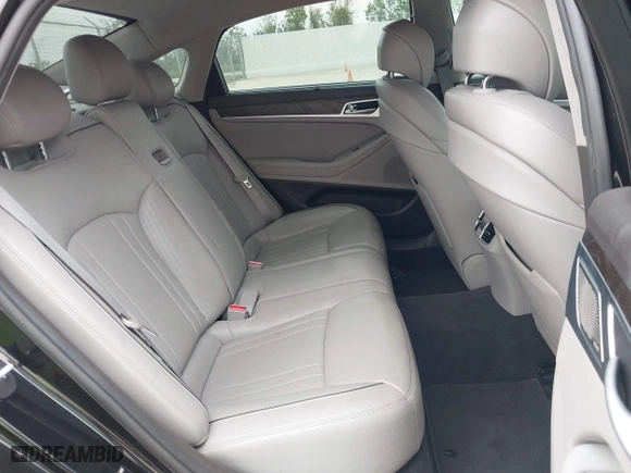 2019 Hyundai Genesis 5.0L with VIN KMHGN4JF4KU291345, listed as a IAAI auction lot 41973574 with 68,924 mi miles. Bid and sale history available at carsss.com. Image 8.