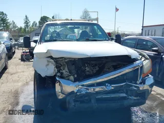 2001 Ford F-250 XL z VIN 1FTNF20F71EC91153, wystawiony jako IAAI lot #41878461 z przebiegiem 312 126 mil mil oraz . Historia ofert i sprzedaży dostępna na DreamBid. Obrazek 6.